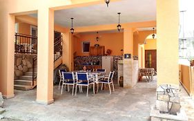 Apartments Vitic